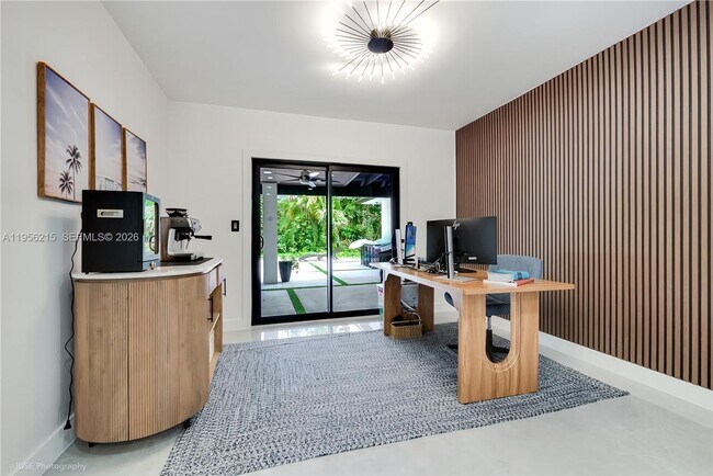 Building Photo - 17203 SW 78th Pl