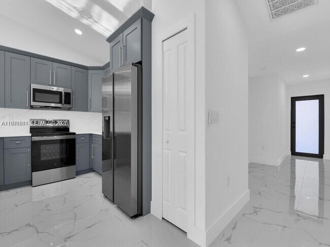 Building Photo - 5119 24th St SW