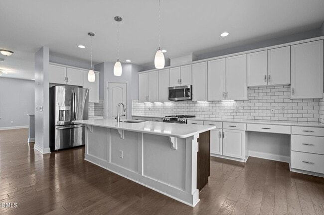 Building Photo - 6052 Kentworth Dr