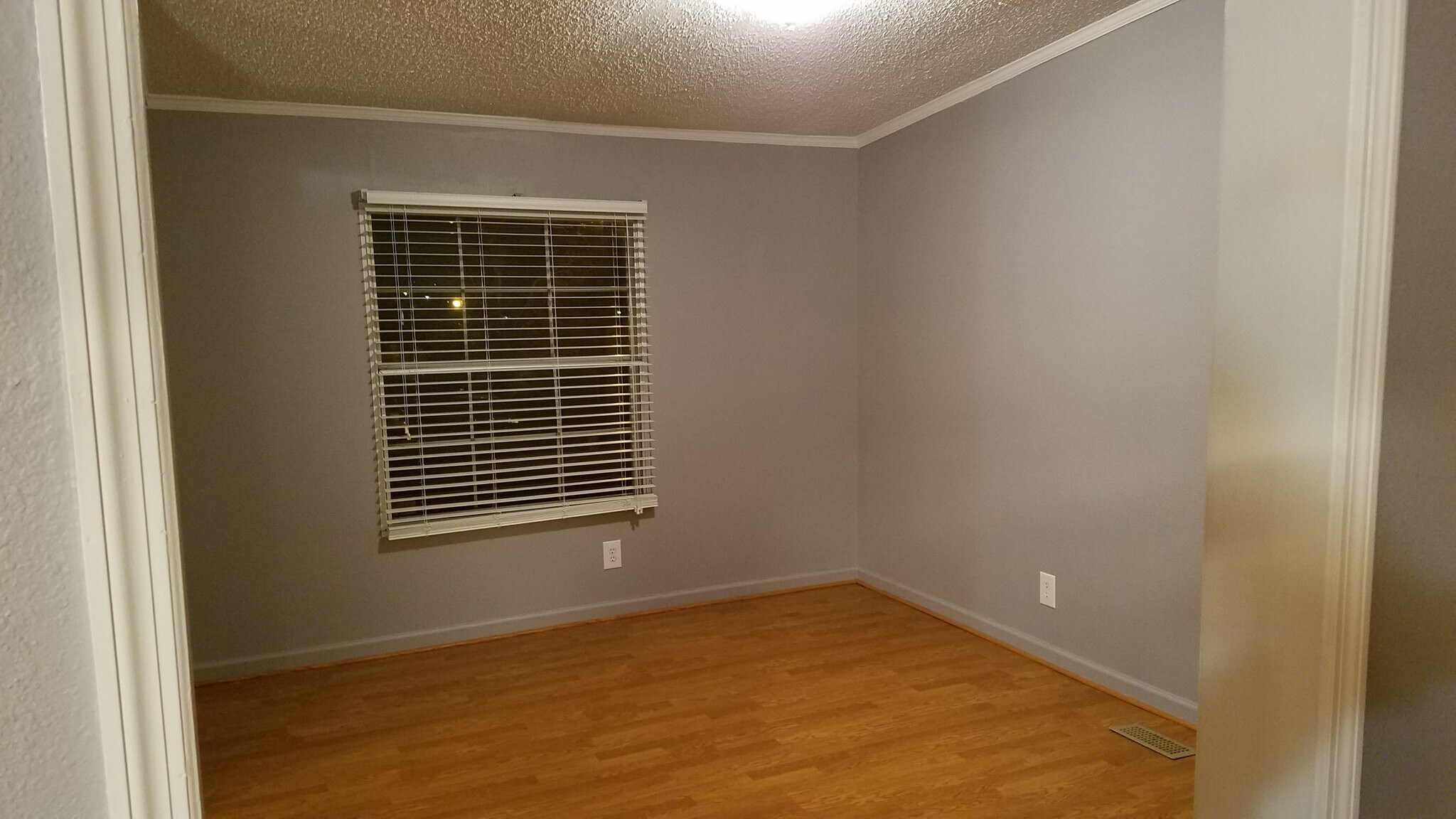 Building Photo - 3150 Greenwood Dr