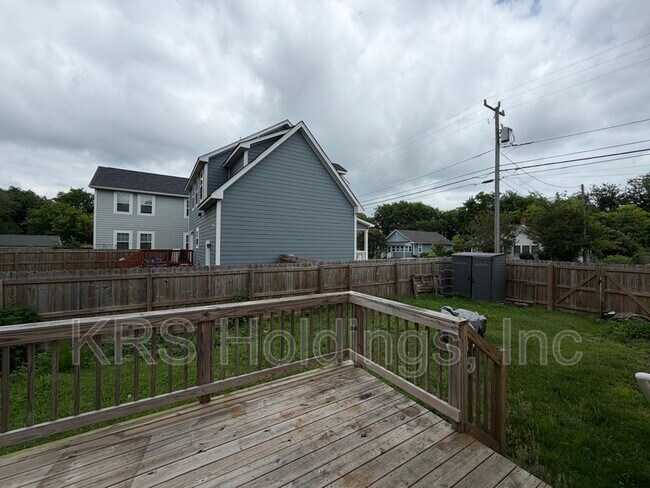 Building Photo - 167 Settlers Landing Rd