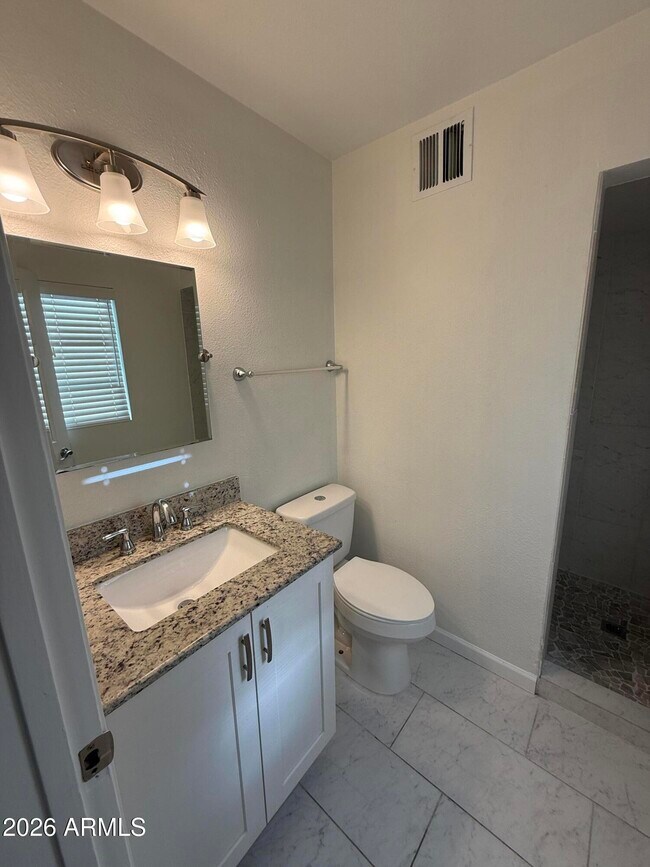 Building Photo - 2405 W Citrus Way