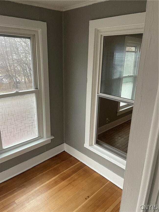 Building Photo - 47 Center St