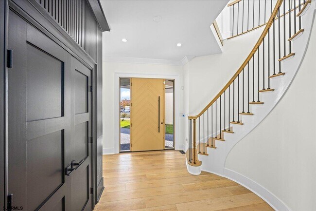 Building Photo - 31 Seaside Ct