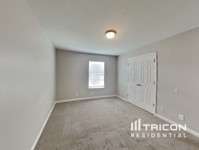 Building Photo - 820 Chickamauga Dr