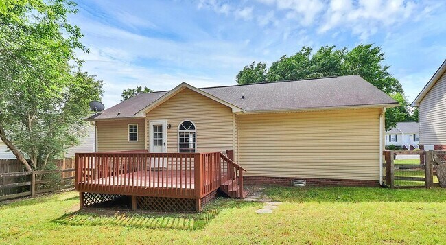 Building Photo - 5114 Daffodil Ln
