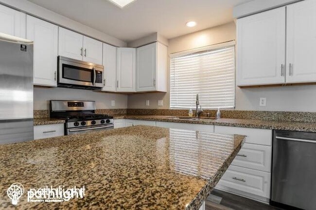 Building Photo - 12312 Jason Lane, Victorville, CA, 92395