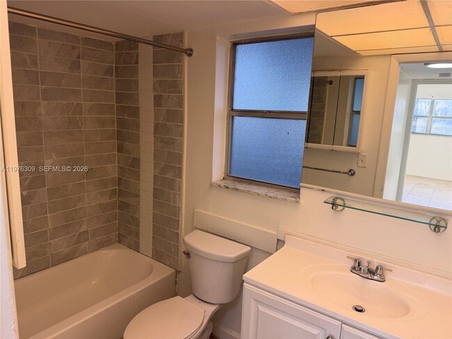 Building Photo - 8100 Sunrise Lakes Blvd