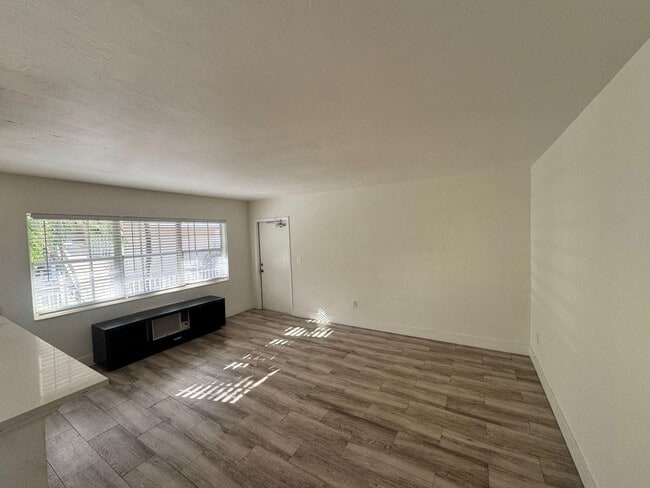 Building Photo - 6565 Santona St