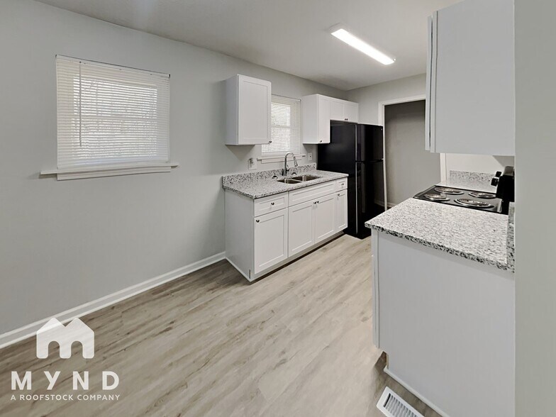 Building Photo - 3457 White Oak Ct