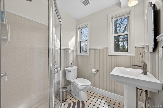 Building Photo - 121 Morris Ave