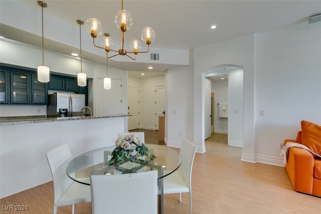 Building Photo - 50 E Serene Ave