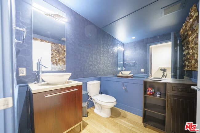 Building Photo - 1155 S Grand Ave