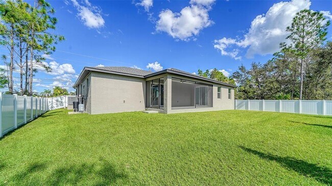 Building Photo - 6227 Tropicaire Blvd