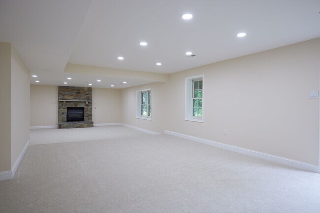 Building Photo - 10607 Farmbrooke Ln