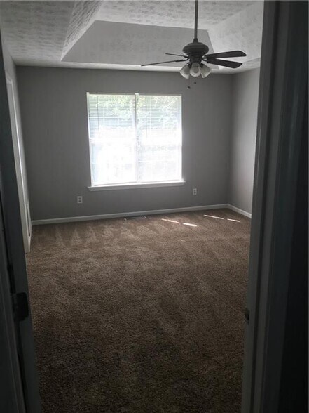 Building Photo - 4197 Sterling Pointe Dr
