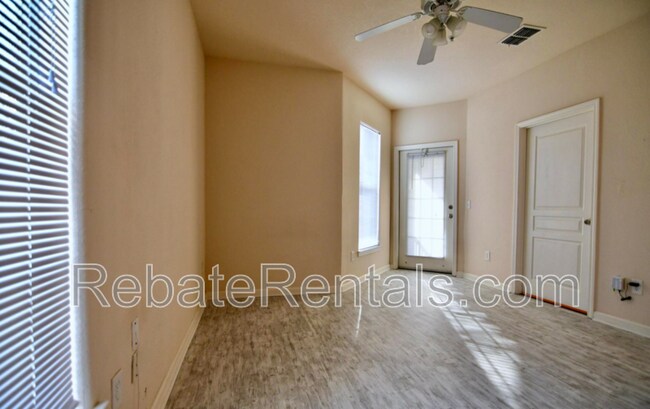 Building Photo - 8290 Gate Pkwy W