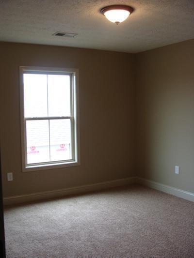 Building Photo - 881 Gerardi Rd