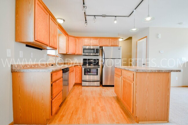 Building Photo - 15221 Alpine Dr