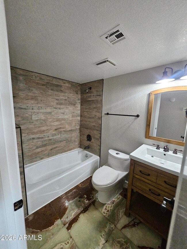 Building Photo - 1320 W Pecos Ave