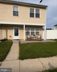 Building Photo - 19 Lamont Ct
