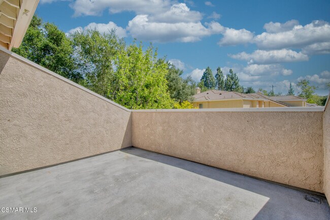 Building Photo - 1044 Cherry Creek Cir
