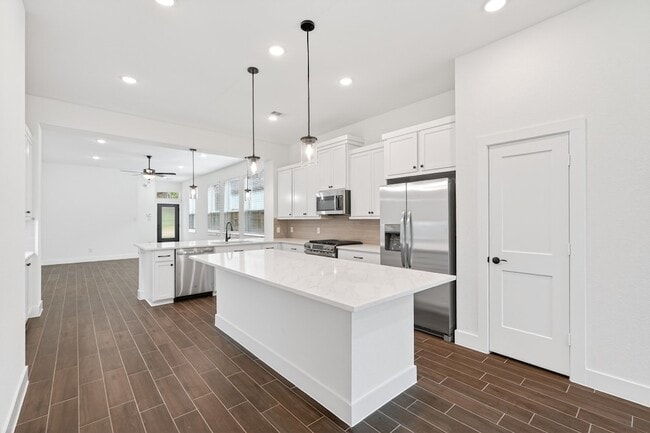 Building Photo - 295 Mallards Rim Dr