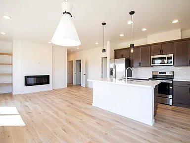 Building Photo - 2430 Tschache Ln