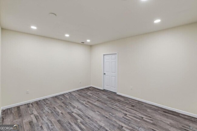 Building Photo - 160 Janney Cir