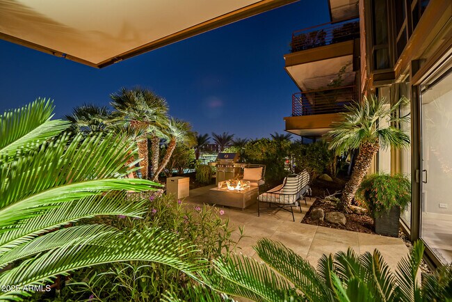 Building Photo - 7167 E Rancho Vista Dr