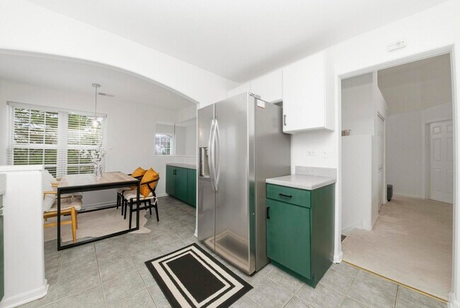 Building Photo - 2038 Cambria Ct