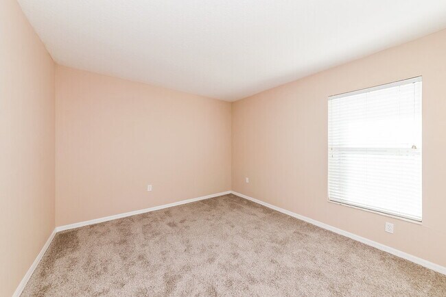 Building Photo - 3027 58th Terrace E