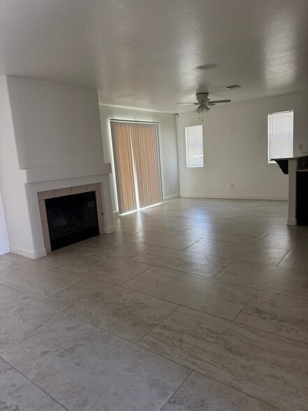 Building Photo - 15503 Venice Ln