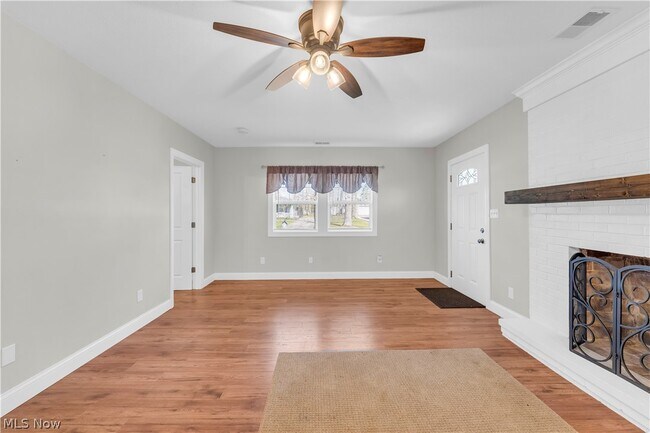 Building Photo - 1151 Bryce Ave