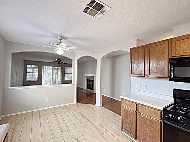 Building Photo - 17301 Dashwood Creek Dr