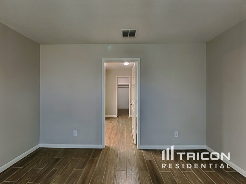 Building Photo - 6219 Still Meadow