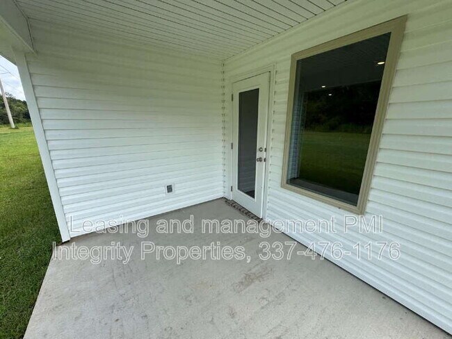 Building Photo - 229 Sidney Oaks Dr