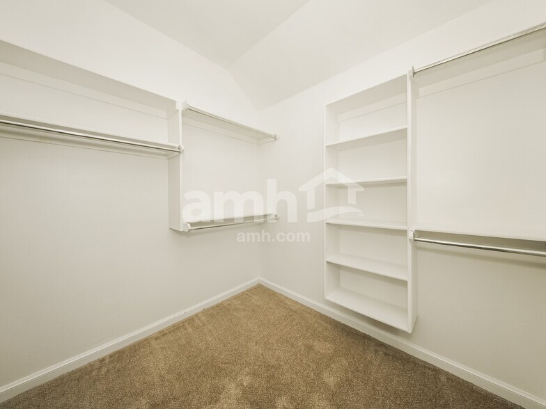 Building Photo - 11217 NW 102nd St