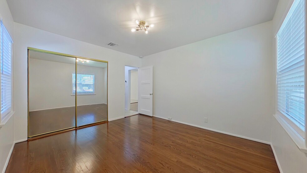 Building Photo - 3250 Las Lunas St