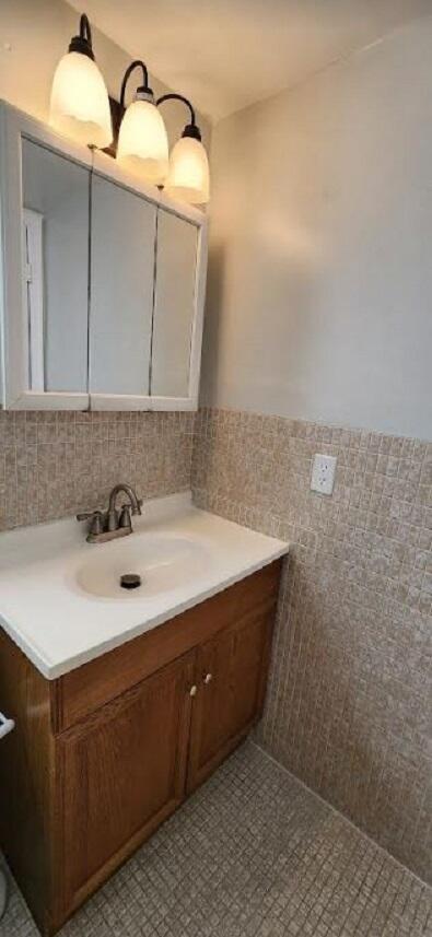 Building Photo - 1420 SE 4th Ave