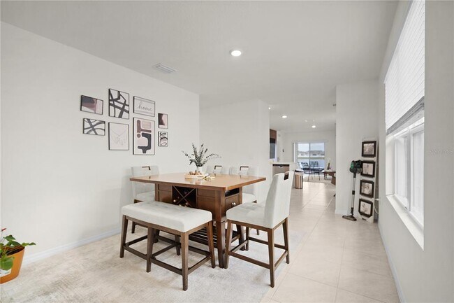 Building Photo - 1749 Southfork Dr