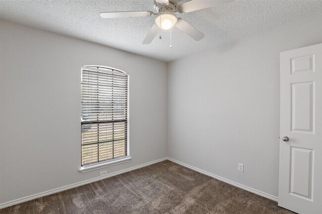 Building Photo - Welcome to this stunningly updated, three-bedroom, two-bath home located in the desirable Valley ...