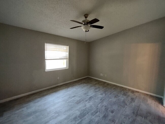 Building Photo - Indian Trails 3 Bedroom 2 Bath!