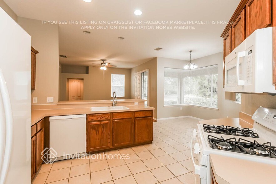 Building Photo - 11003 Star Rush Pl