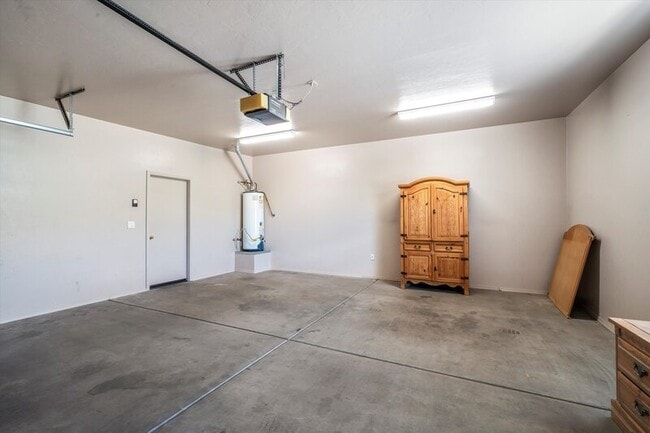 Building Photo - 1825 W Corte Tulipan