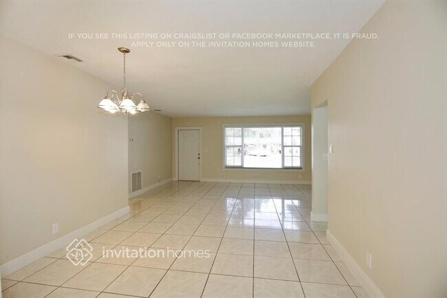 Building Photo - 781 SW 64th Terrace