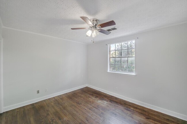 Building Photo - 517 N Florida St