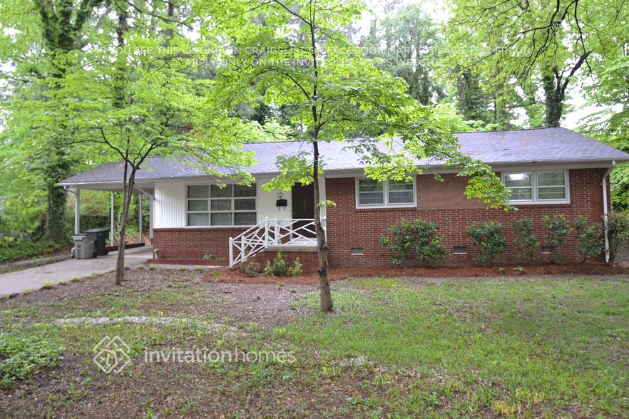Primary Photo - 1332 Midwood Dr