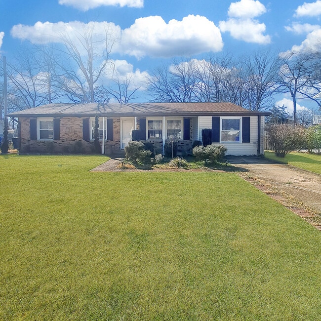 Primary Photo - Pet Friendly Mid-Century Modern Rambler wi...
