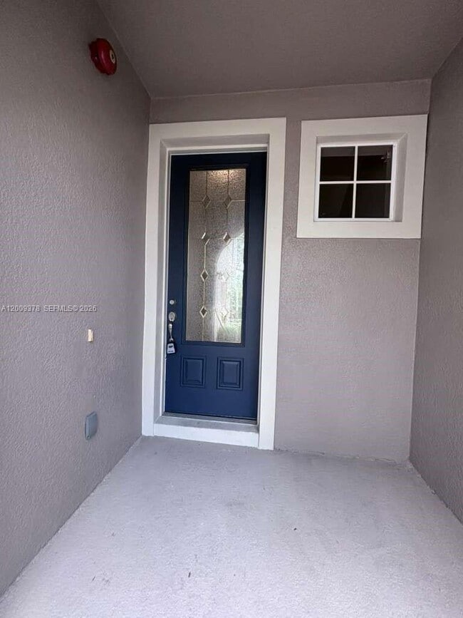 Building Photo - 16 Canterbury Bell Dr